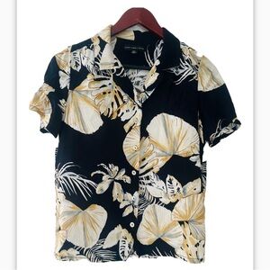Joan Vass Women's Black Short Sleeve Button Up Tropical size M